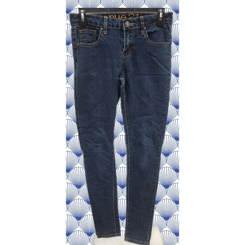 RUE 21 Women's Blue Jean Mid Rise Legging Size 4/25. Inseam 29" Blue Denim